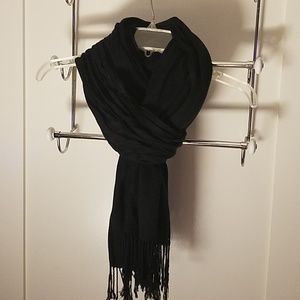 Simple black scarf with fringe